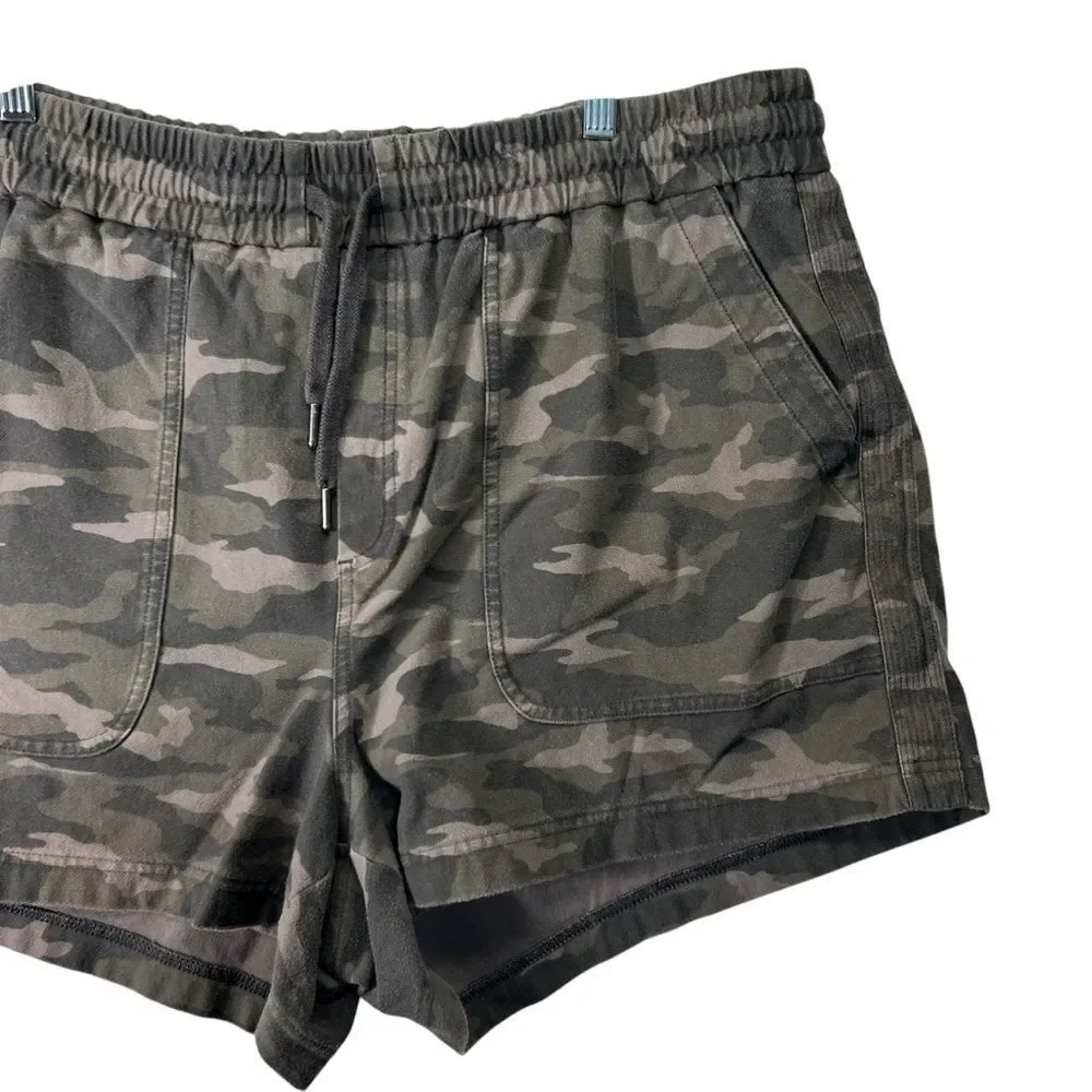 Sz 20 ATHLETA BLACK OLIVE CAMO ELASTIC WAIST STRETCHY FARALLON SHORTS - Picture 4 of 16